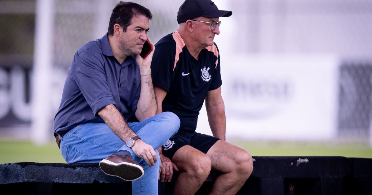 Corinthians não vê elenco fechado e estuda alternativas para o ataque