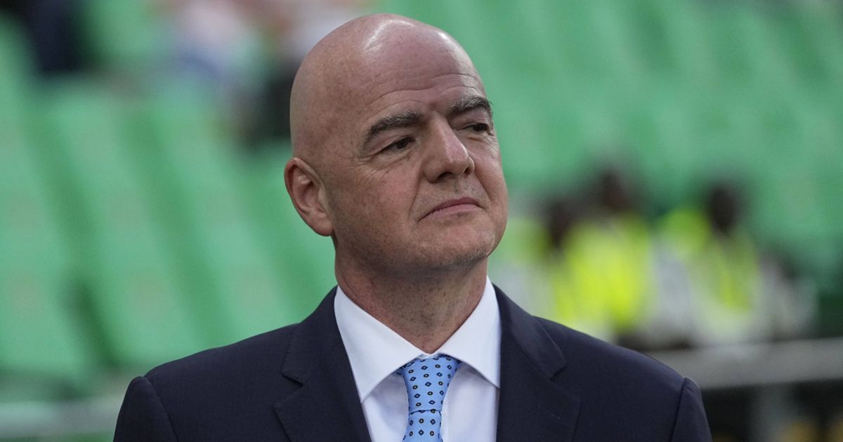 Infantino diz que Fifa não resolve conflitos e evita mudanças na Copa