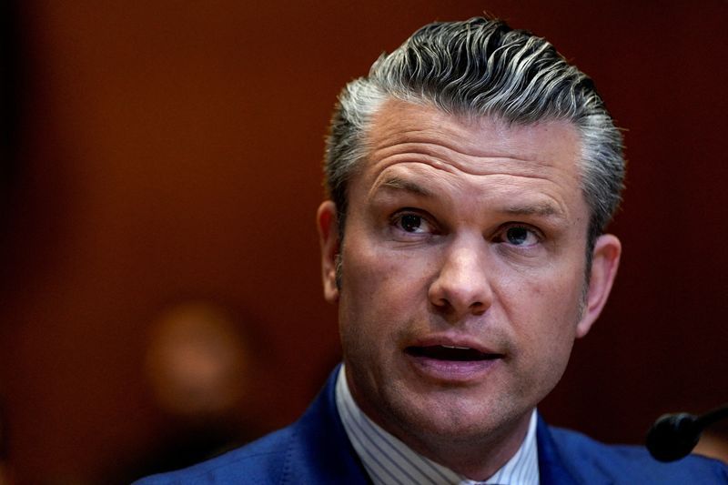 Hegseth: EUA estão trabalhando para combater o bloqueio da internet no Irã