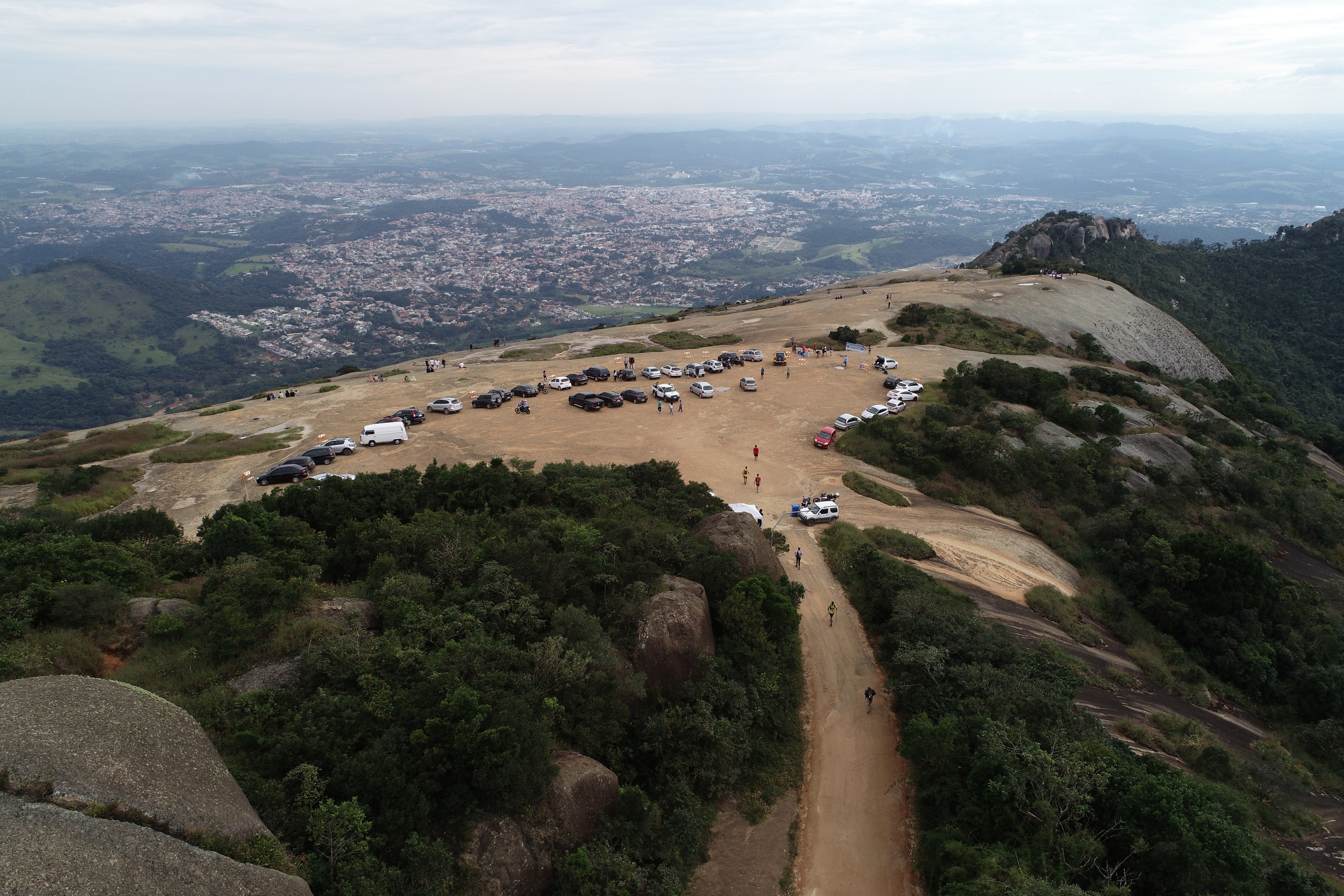 Outono transforma paisagens e impulsiona turismo em Atibaia e região