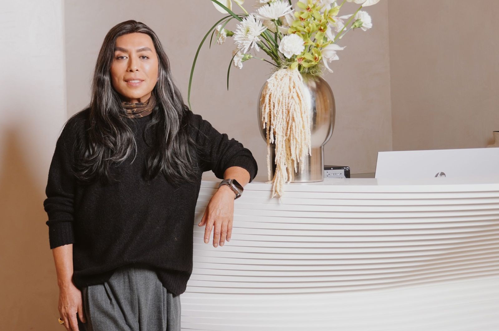 Celso Kamura abre salão em Lisboa e leva beleza brasileira à Europa