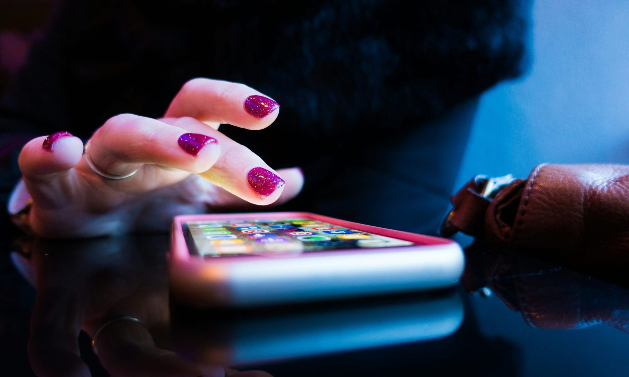 O prazer silencioso de viver sem postar