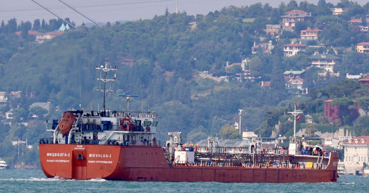 EUA removem sanções sobre 140 milhões de barris de petróleo do Irã