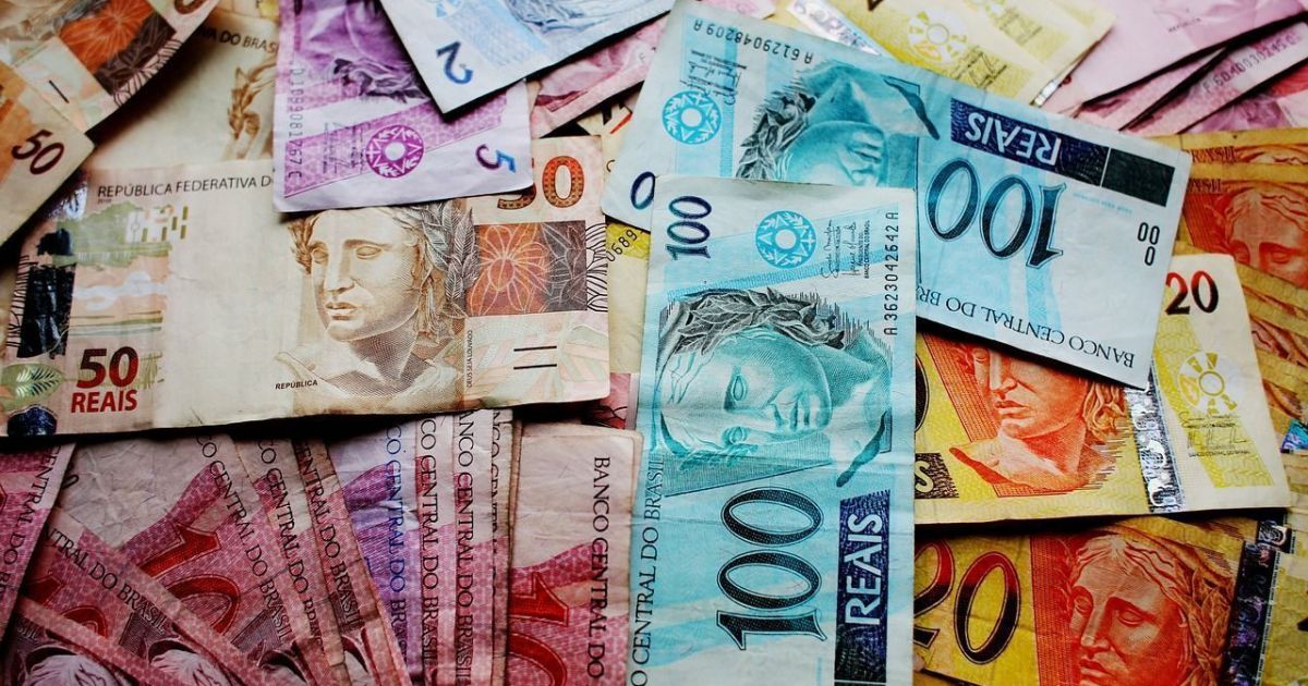 Brasil pode economizar R$ 186,4 bi com regras mais rígidas de supersalários
