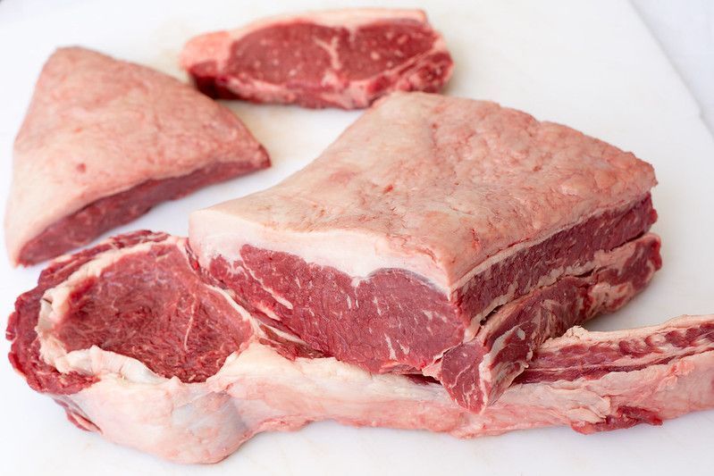 Pesquisa aponta que brasileiros não devem reduzir o consumo de carne bovina