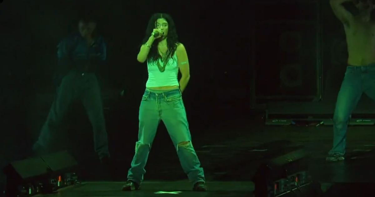 Web reage à show de Lorde no Lollapalooza Brasil 2026: “Arrepiado”