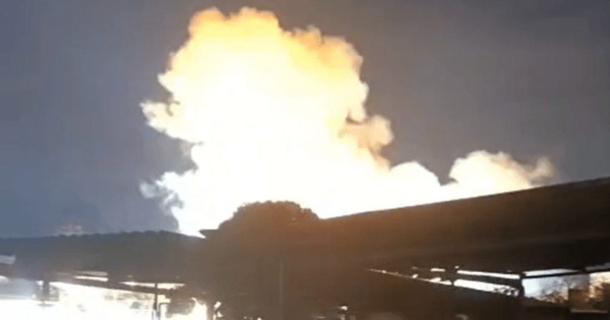 Explosão e incêndio em trem da SuperVia assusta moradores do Rio