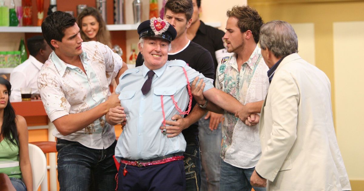 Morre Roberto Marquis, de “A Praça É Nossa”, aos 83 anos