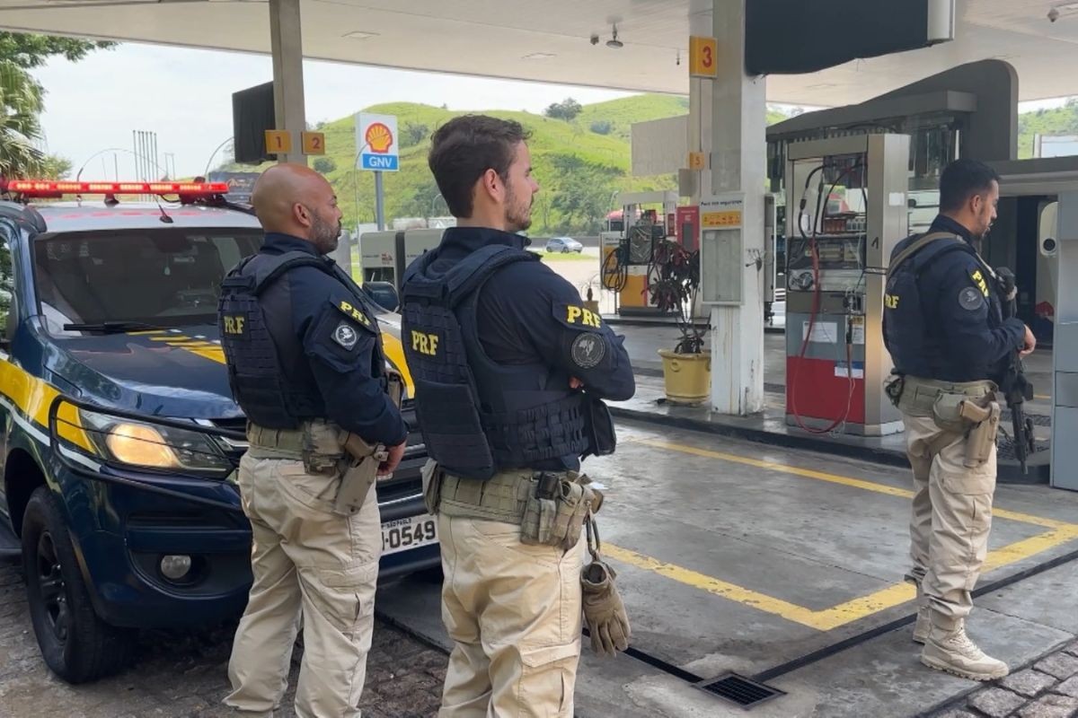 Operação contra preços abusivos autua postos de combustíveis em São José dos Campos e Jacareí