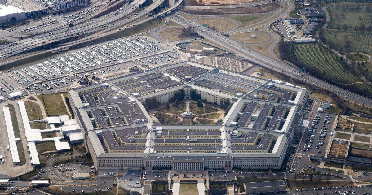 Pentágono fará coletiva de imprensa sobre a guerra no Irã nesta terça-feira