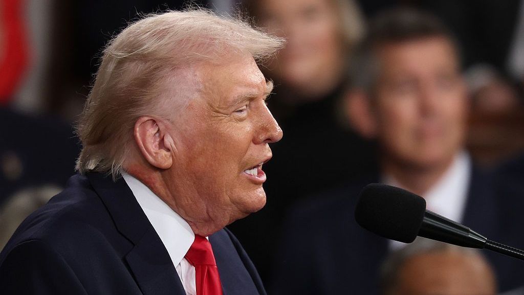 Trump diz que irá à Suprema Corte em caso de cidadania por nascimento