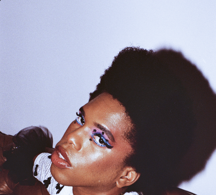 “Kalleb: The Real Face of Rio” coloca Daniel Kalleb no centro de exposição coletiva