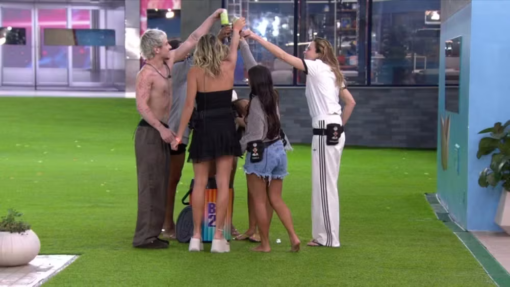 BBB 26: participantes do Top 9 recebem primeiro cooler da temporada