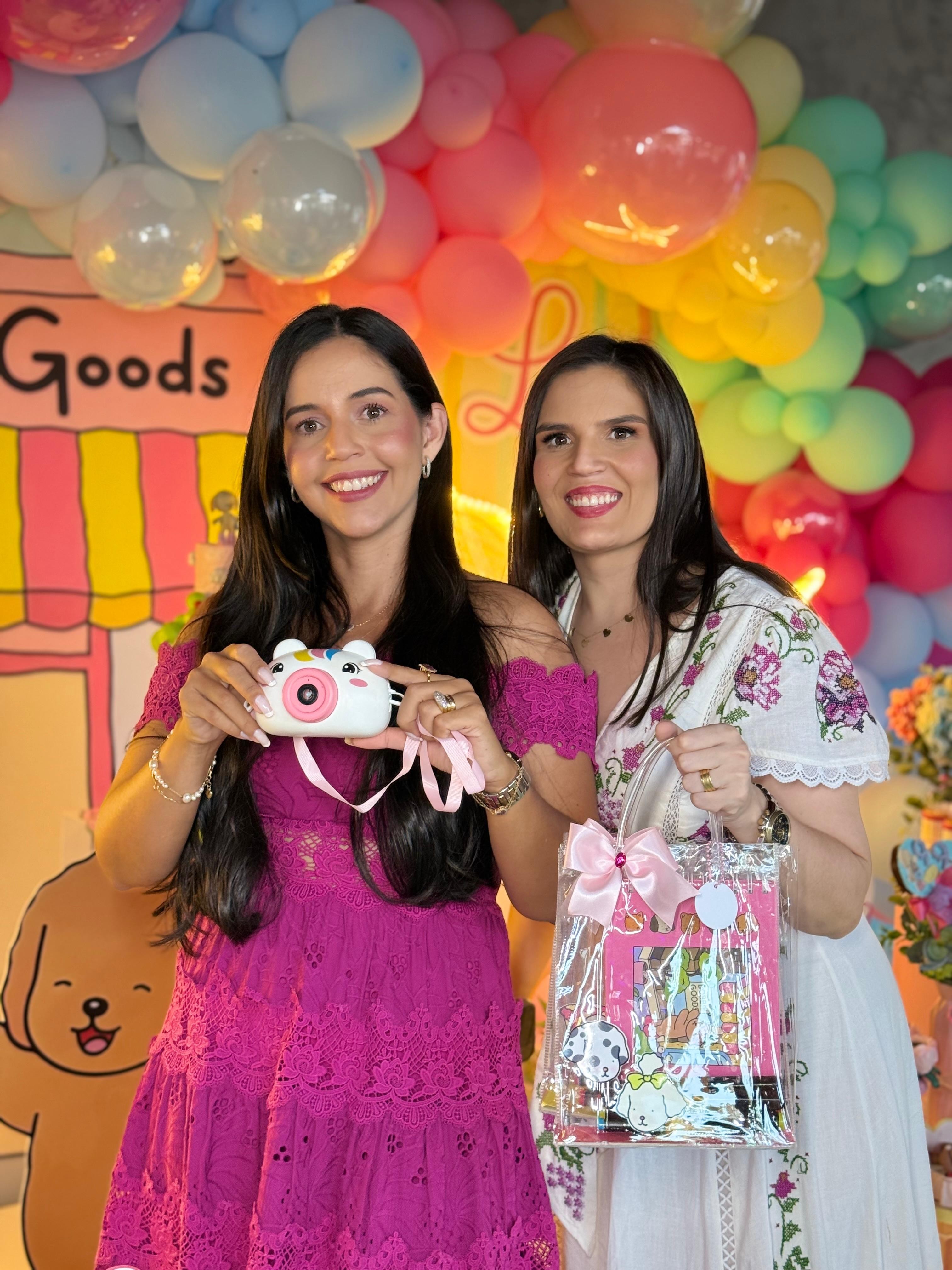 Loja de utilidades com preços populares aposta em grupos de Whatsapp para vender e fatura R$ 800 mil