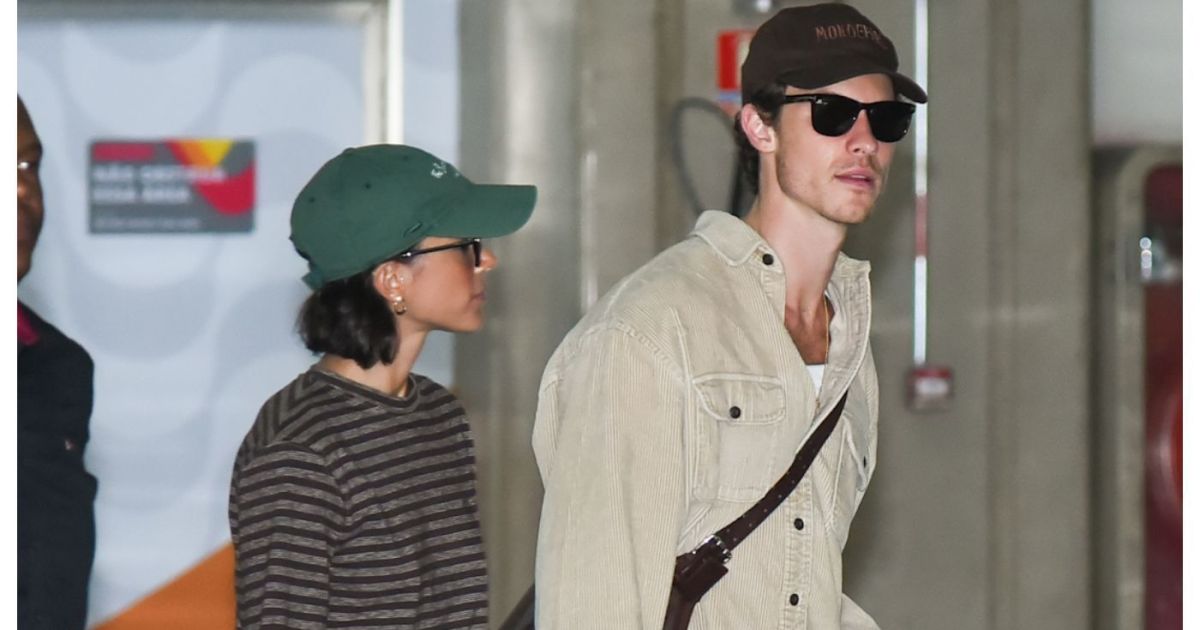 Bruna Marquezine e Shawn Mendes são flagrados de mãos dadas no RJ; veja