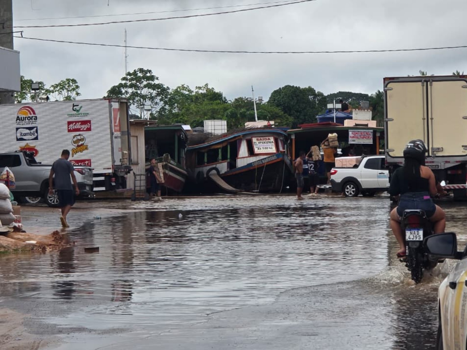 Cheia do Rio Juruá já atinge mais de 28 mil pessoas no interior do Acre