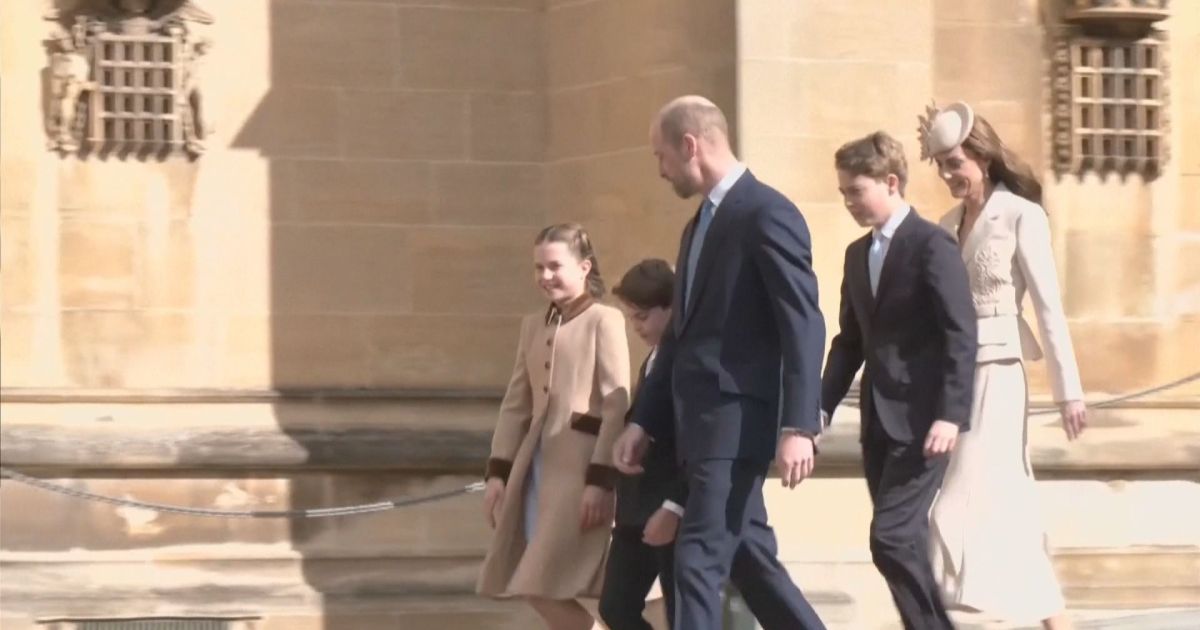 Família real participa de cerimônia de Páscoa em Windsor sem Andrew