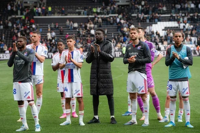 Imprensa estrangeira liga alerta para “seca” de gols de Endrick