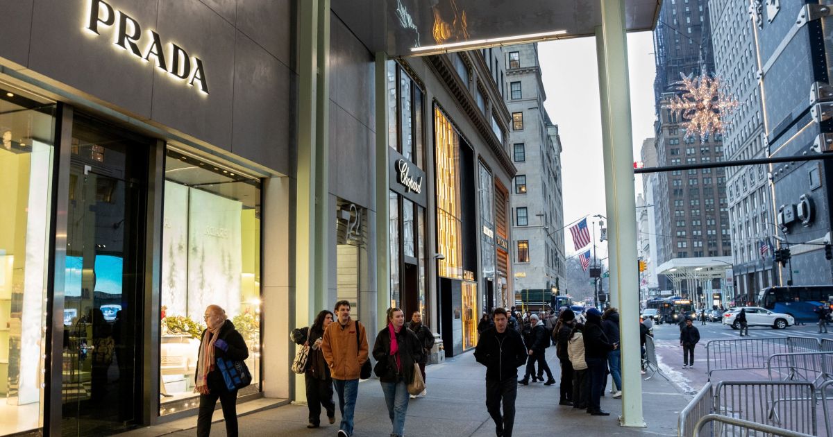 Setor de serviços dos EUA desacelera em março, mostra ISM