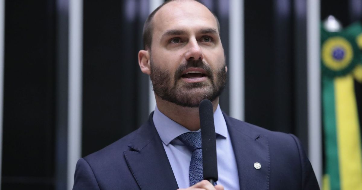 Lindbergh pede prisão de Eduardo Bolsonaro ao STF após fala sobre TSE e EUA