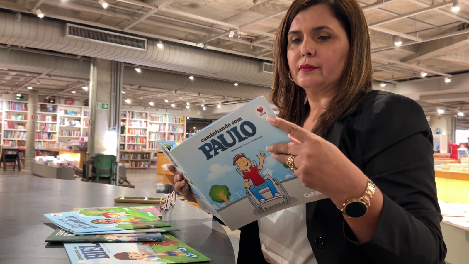 Escritora maranhense é destaque em Brasília com projetos de literatura inclusiva no país