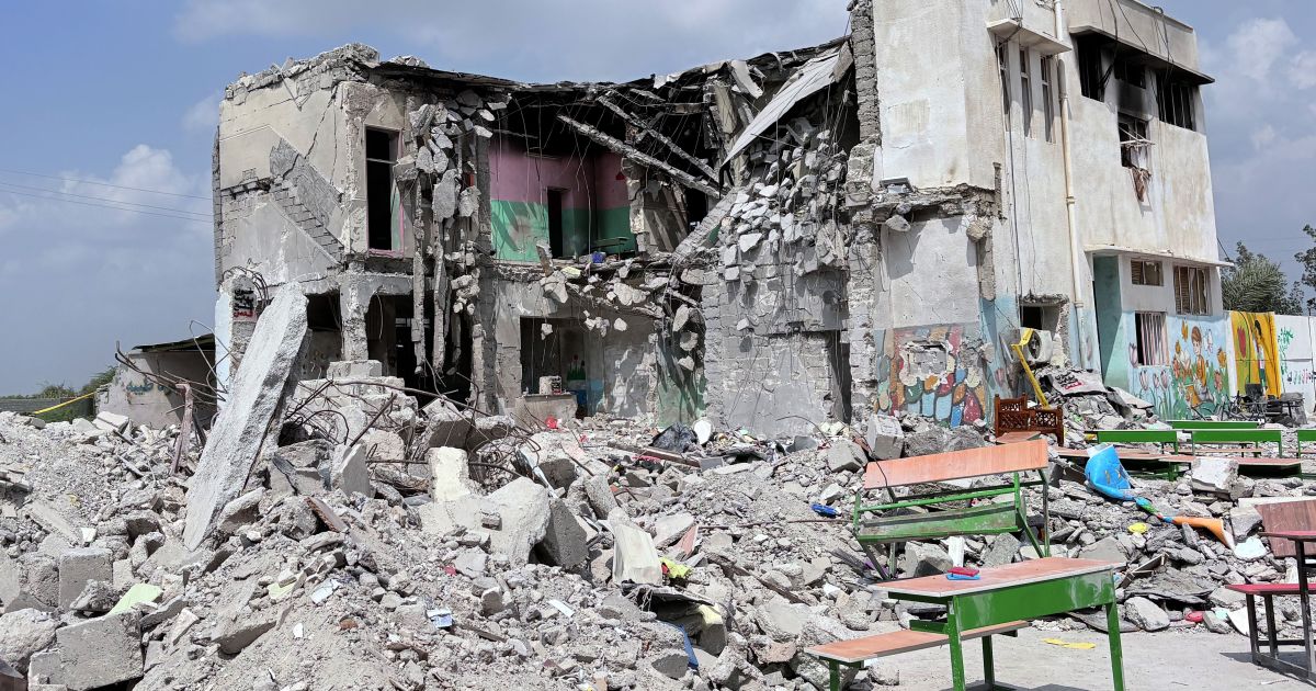 Irã: Ataques dos EUA e de Israel mataram centenas de crianças e mulheres