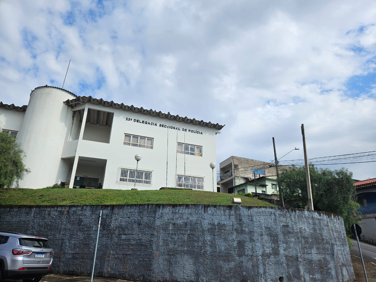 Homem é preso por suspeita de tentar matar a própria filha de 2 anos em Extrema, MG