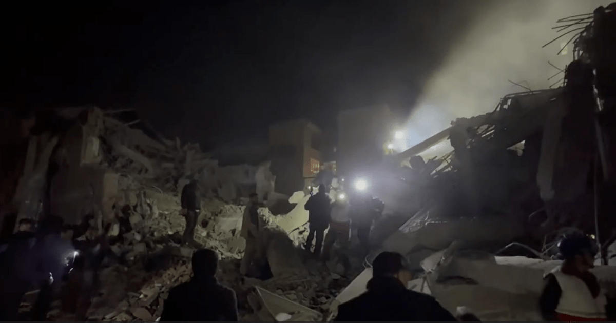 Ataque atinge área residencial de Teerã, diz Crescente Vermelho Iraniano