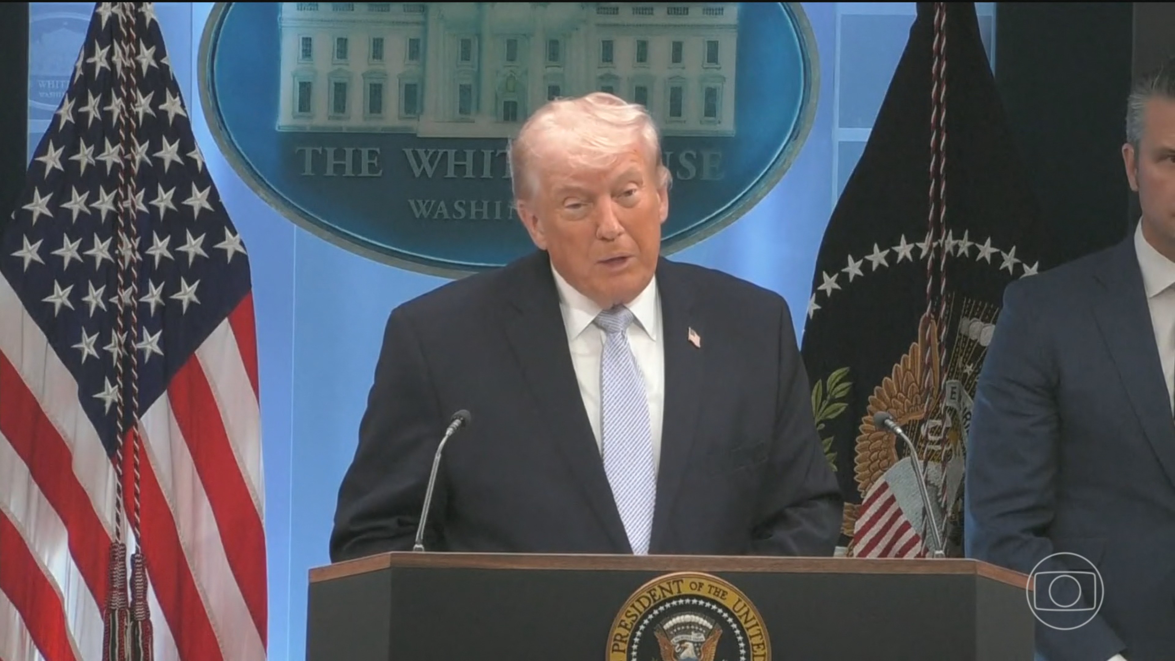 Irã corta comunicação direta com EUA após Trump ameaçar 'destruir civilização' do país, diz jornal