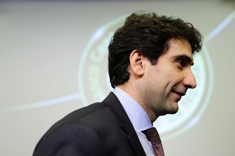 Gabriel Galípolo confirma participação em audiência da CPI do Crime