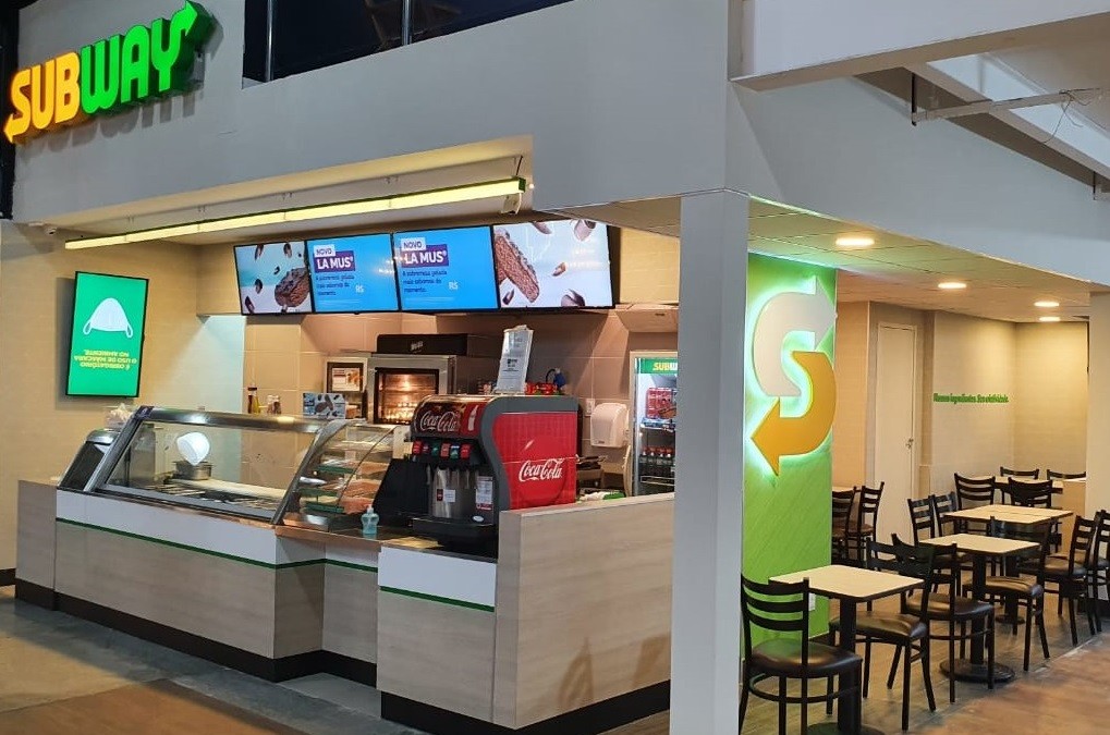Em nova estratégia, Subway resgata lanche descontinuado há seis anos e aposta em 'food porn'; veja
