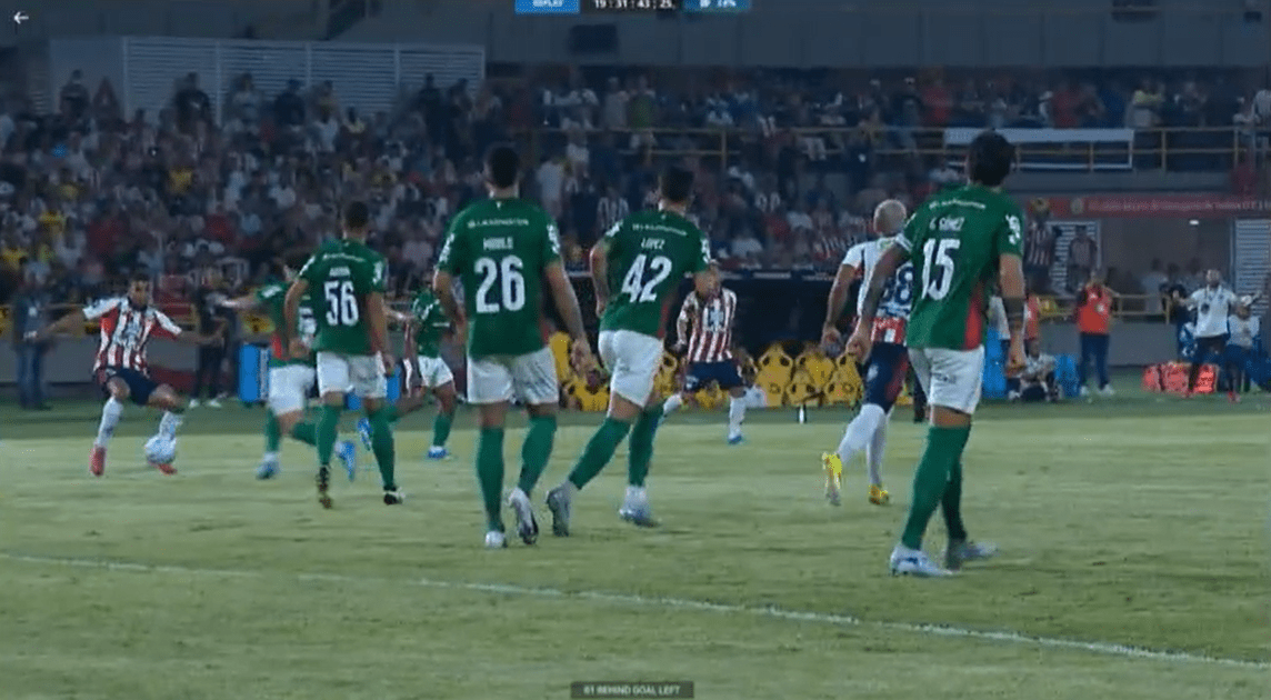 Foi pênalti? Reveja o lance de Junior Barranquilla x Palmeiras