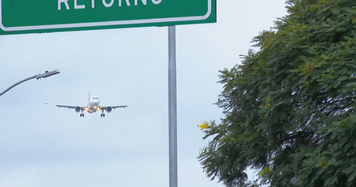 Após suspensão de voos, ministério diz que identificou falha técnica