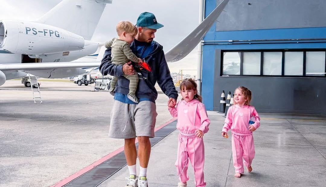 Zé Felipe reencontra filhos após polêmica sobre viagens de Virginia