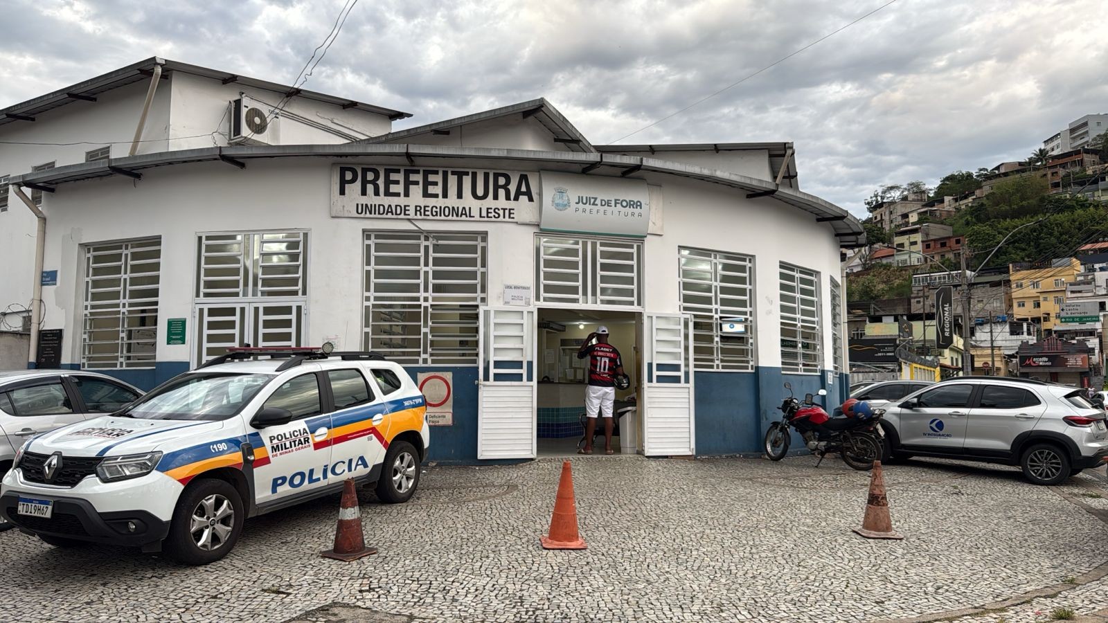 Menina de 6 anos morre e mãe fica em estado grave por suspeita de envenenamento em Juiz de Fora