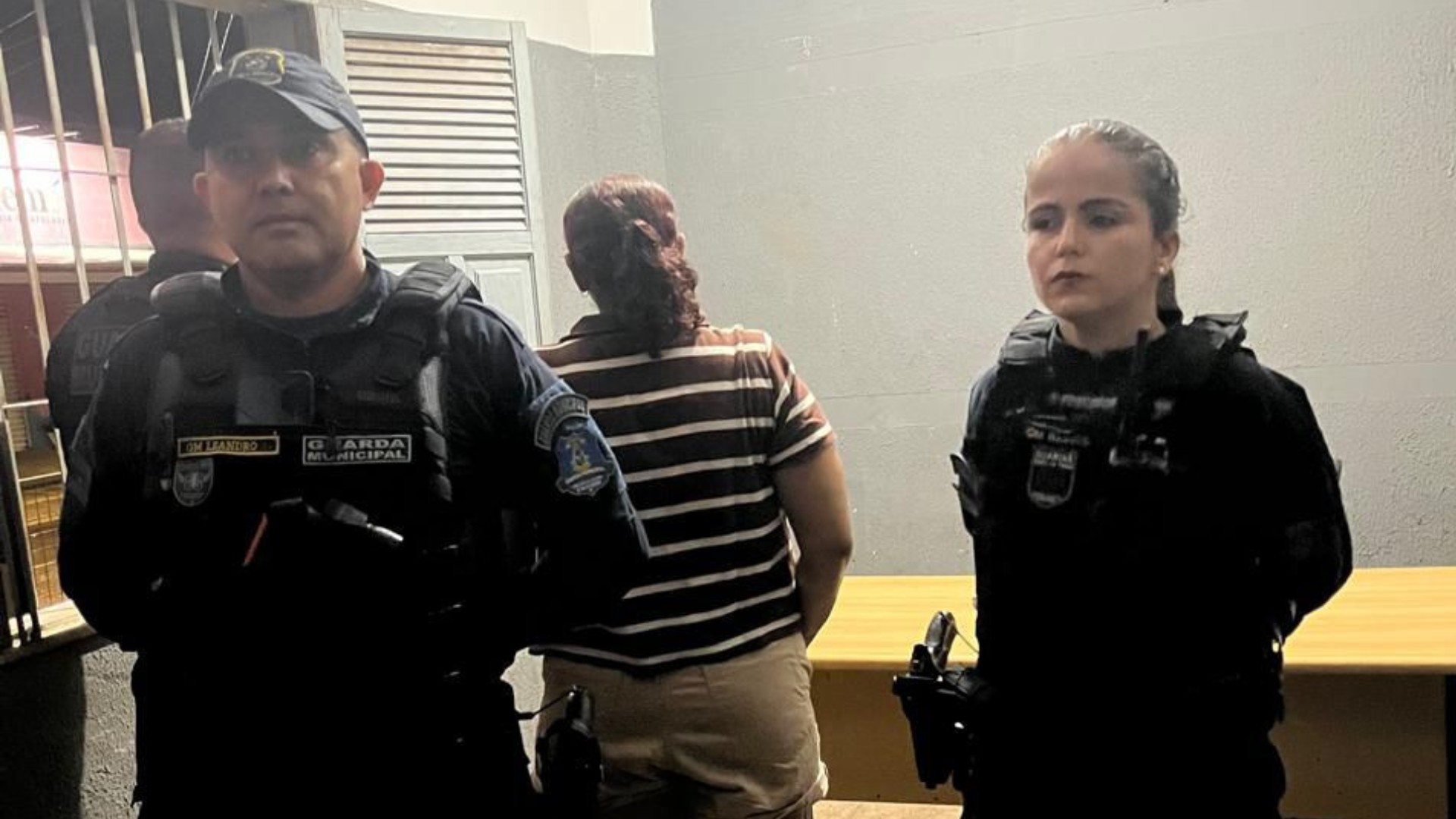 Mulher é presa por agredir ex-companheira e tentar invadir casa em Imperatriz