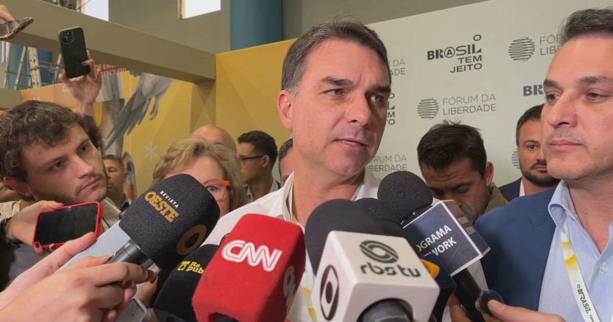 Flávio defende redução da carga tributária do país e reforma no Judiciário