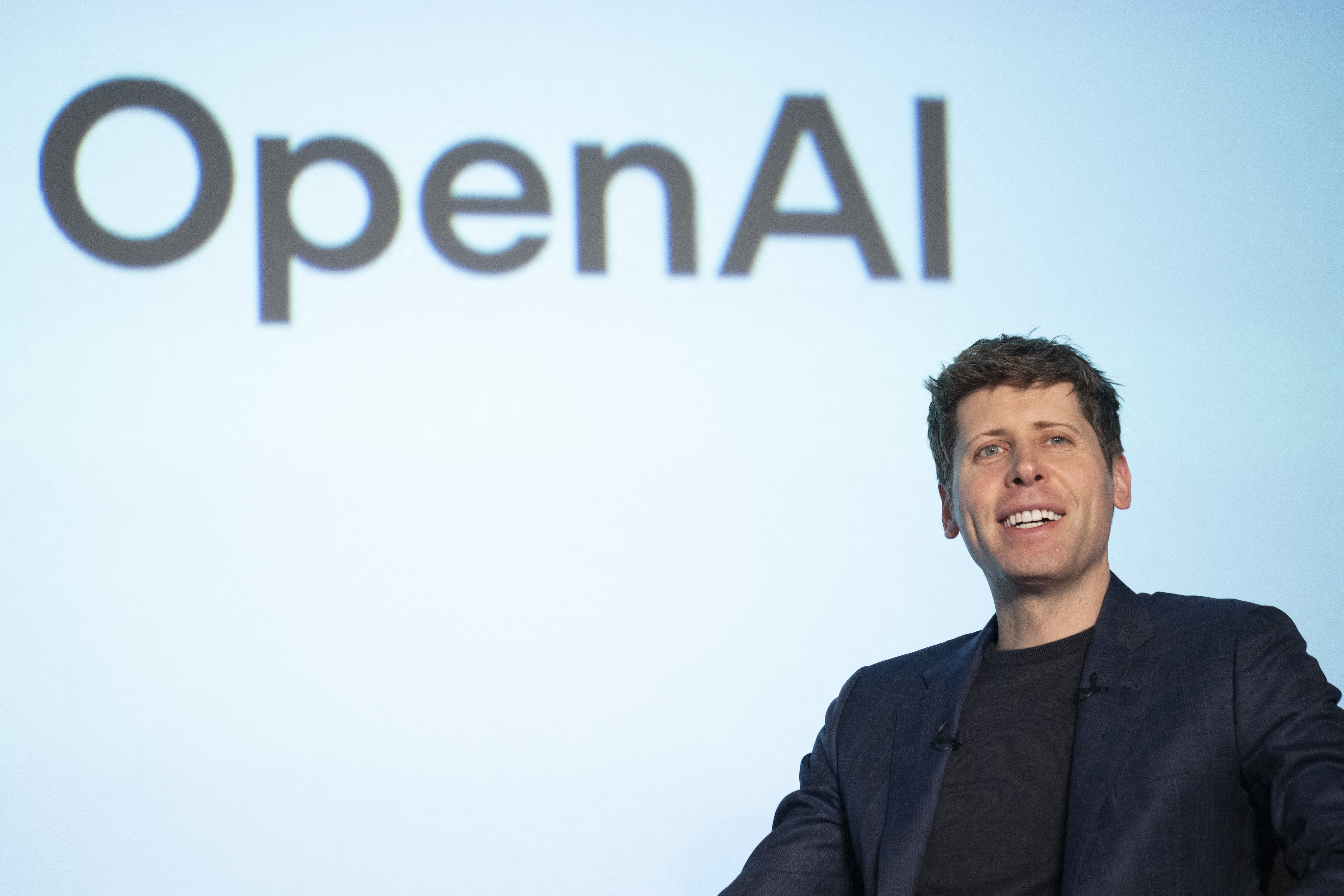 OpenAI, dona do ChatGPT, vê ameaça da IA ao emprego e defende semana de 4 dias