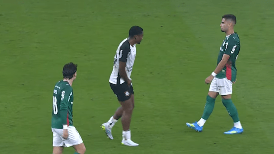 Corinthians x Palmeiras: jogador é expulso por gesto obsceno; veja o vídeo