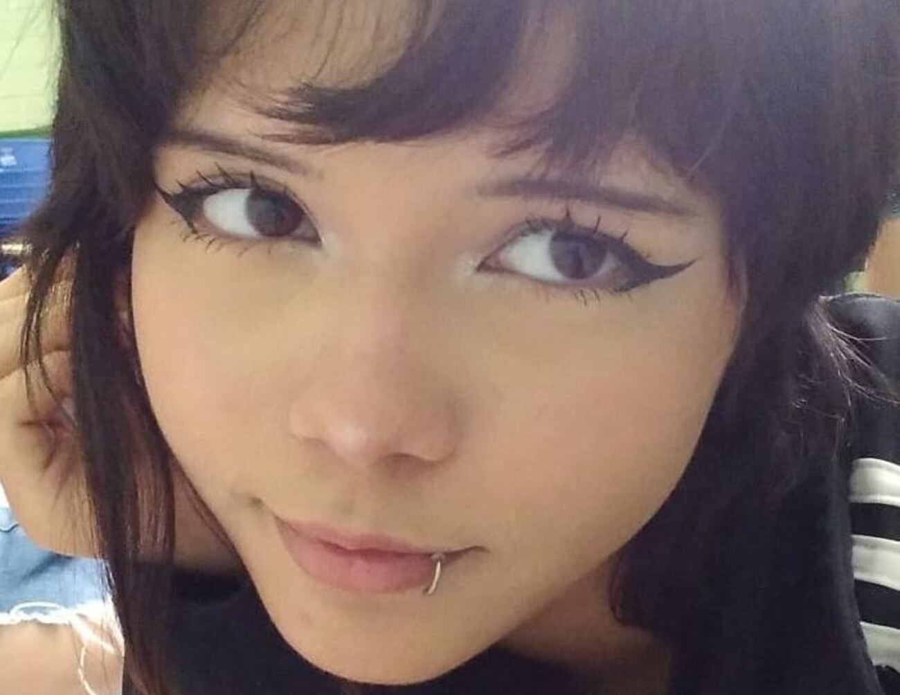 Polícia cumpre mandados em três estados contra suspeitos de ataques virtuais à família de vítima de feminicídio; uma pessoa foi presa