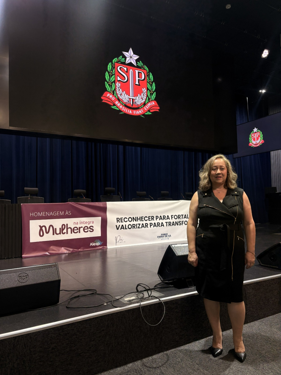 Executiva que leva saúde móvel a regiões vulneráveis é homenageada em premiação feminina