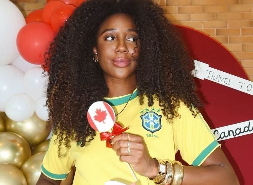 Ex-BBB Camilla de Lucas se emociona antes de intercâmbio: “Demorei 10 anos”