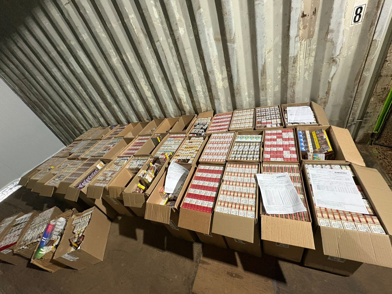 Polícia recupera em Campinas carga de cigarros de R$ 200 mil roubada em Minas