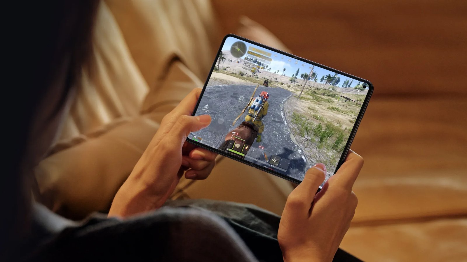 Huawei sai na frente de Apple e Samsung com novo dobrável em formato de livro