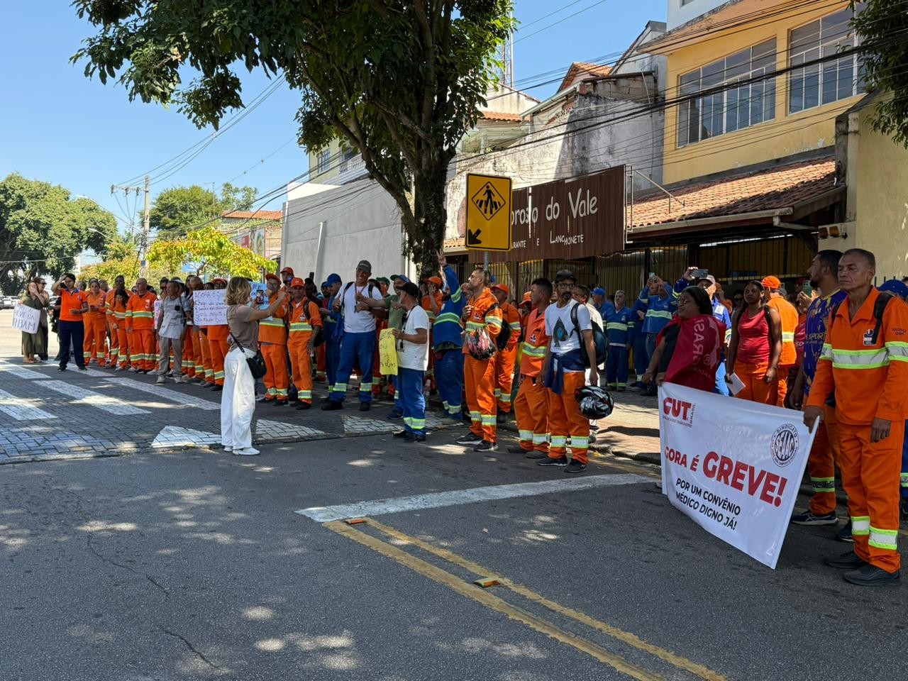 Justiça do Trabalho propõe suspensão da greve na Urbam, em São José dos Campos