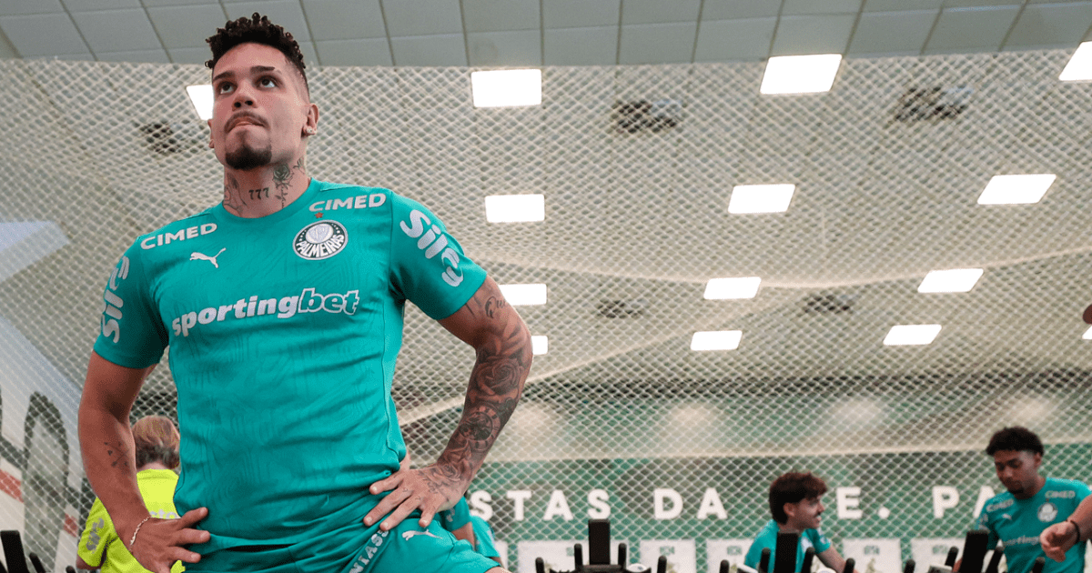 Quando Paulinho volta ao Palmeiras? Entenda a situação do jogador