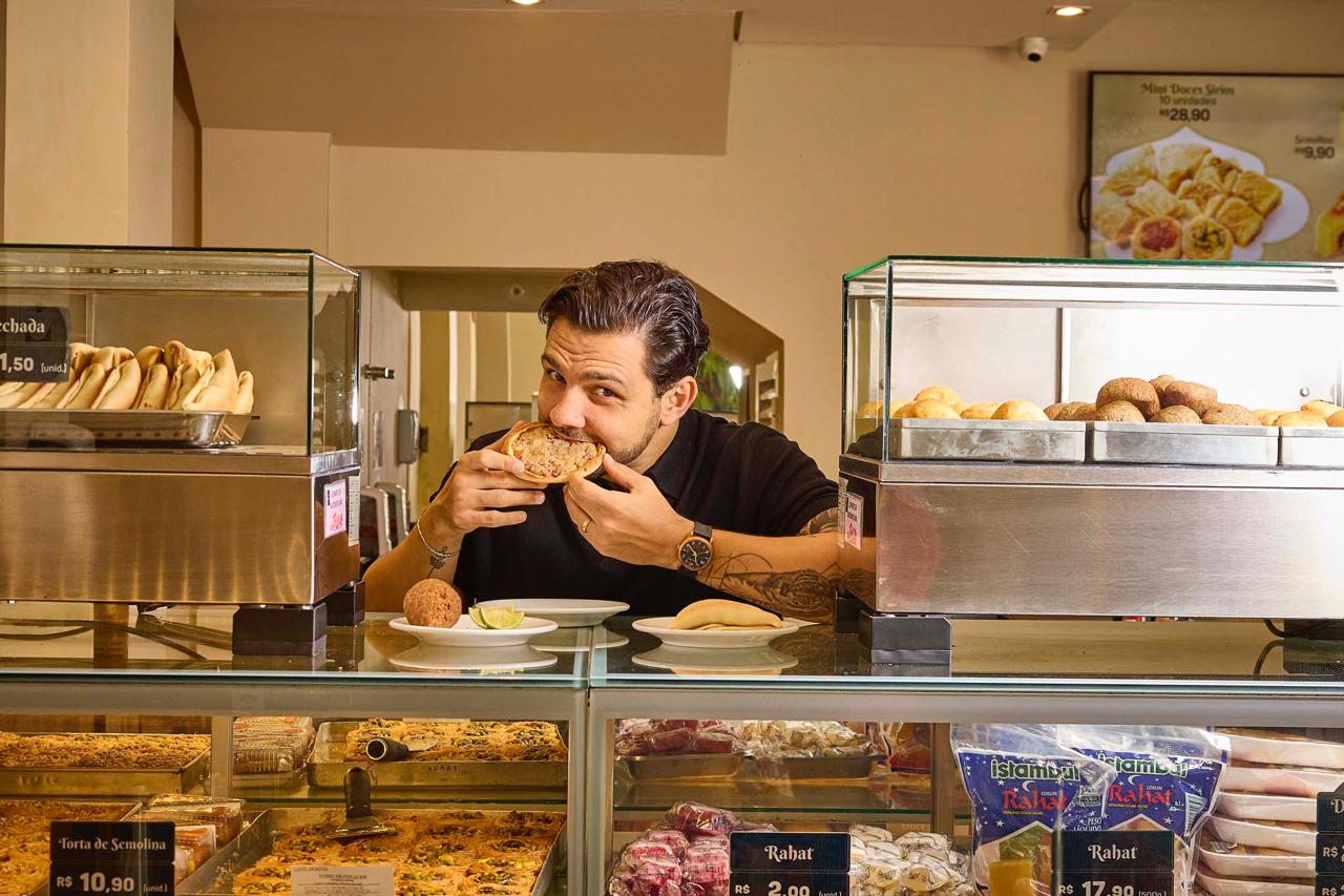 Esfiha Imigrantes chega aos 50 anos com nova loja nos Jardins