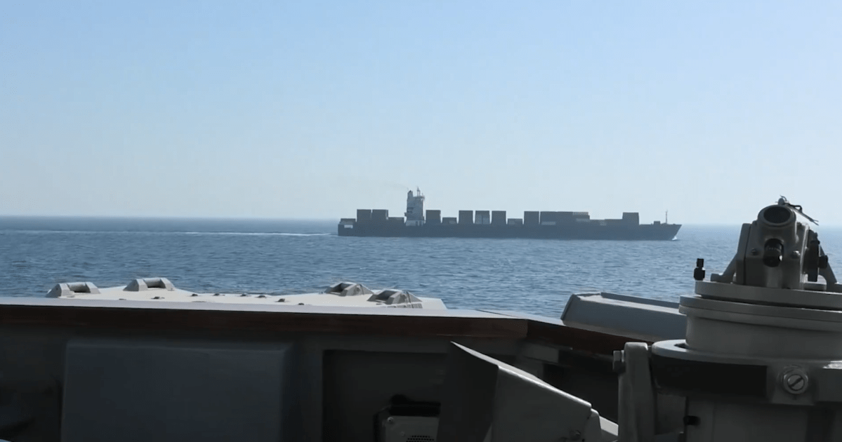 Pequim rejeita fala de Trump de que navio apreendido era presente chinês