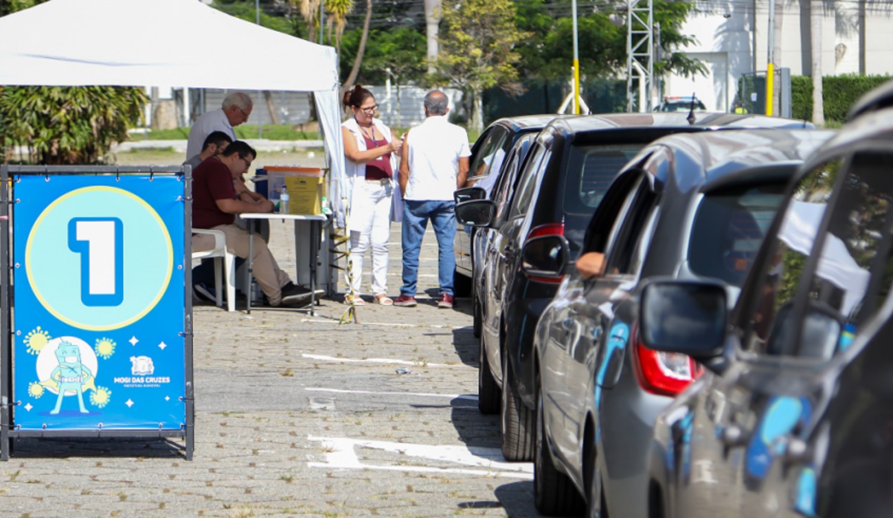 Mogi das Cruzes amplia vacinação contra gripe com drive-thru no Pró-Hiper