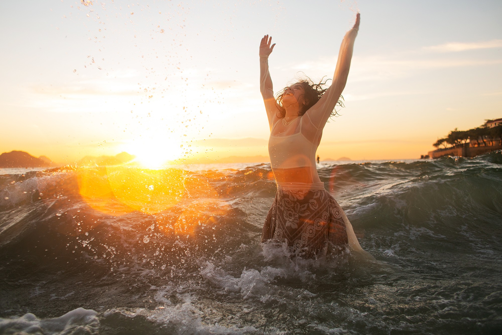Lienne emerge na travessia marítima do álbum 'Guanabara São Francisco'